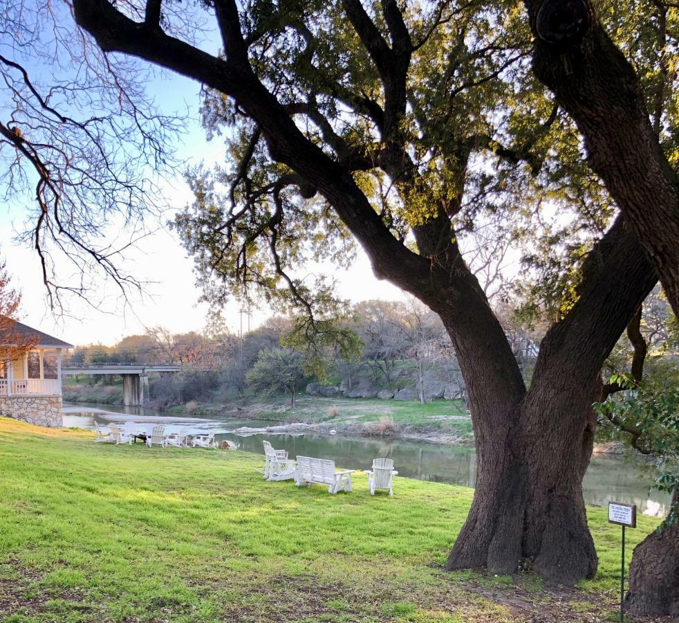 Inn On The River Glen Rose Exteriér fotografie